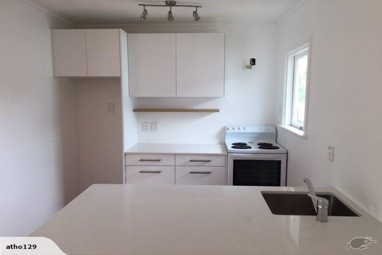 Photo of property in 1/25 Corunna Road, Milford, Auckland, 0620