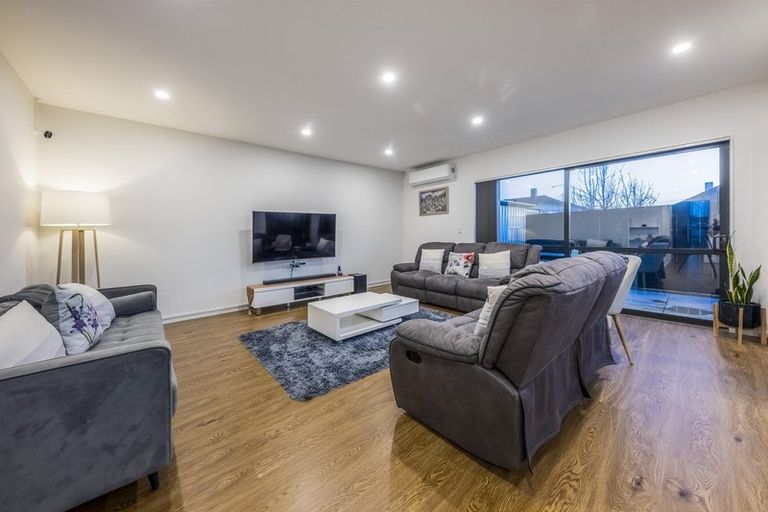 Photo of property in 58 Te Aparangi Road, Papakura, 2110