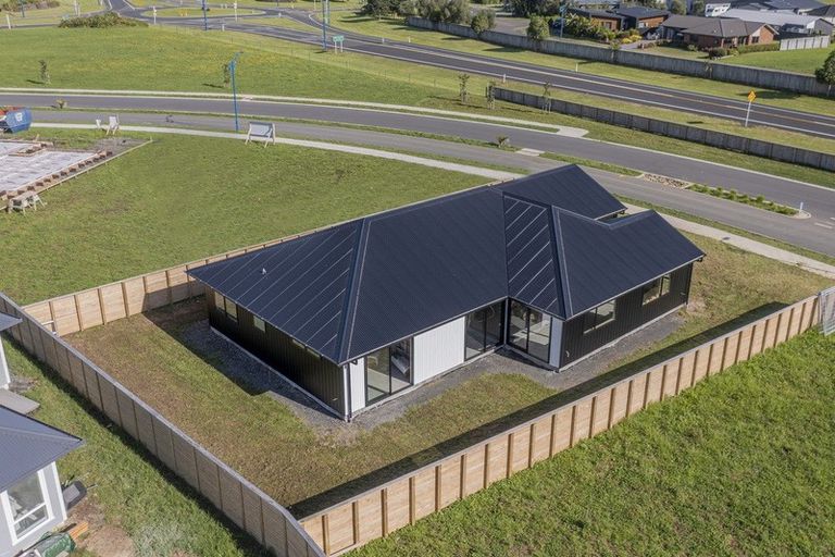 Photo of property in 267 Kupe Drive, Whitianga, 3510