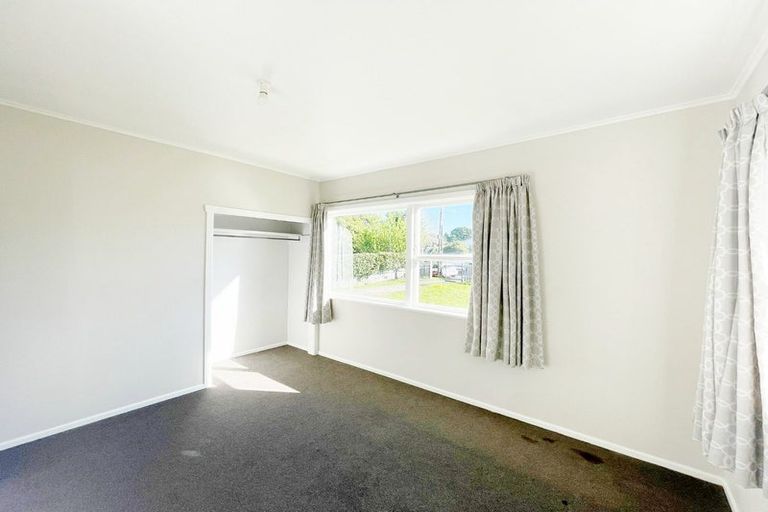 Photo of property in 5 Rondorlyn Place, Manurewa, Auckland, 2102