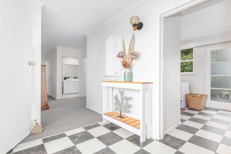 Photo of property in 4 Graham Street, Levin, 5510