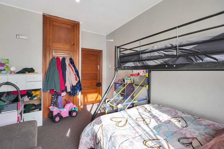 Photo of property in 42 Eton Street, Hampstead, Ashburton, 7700