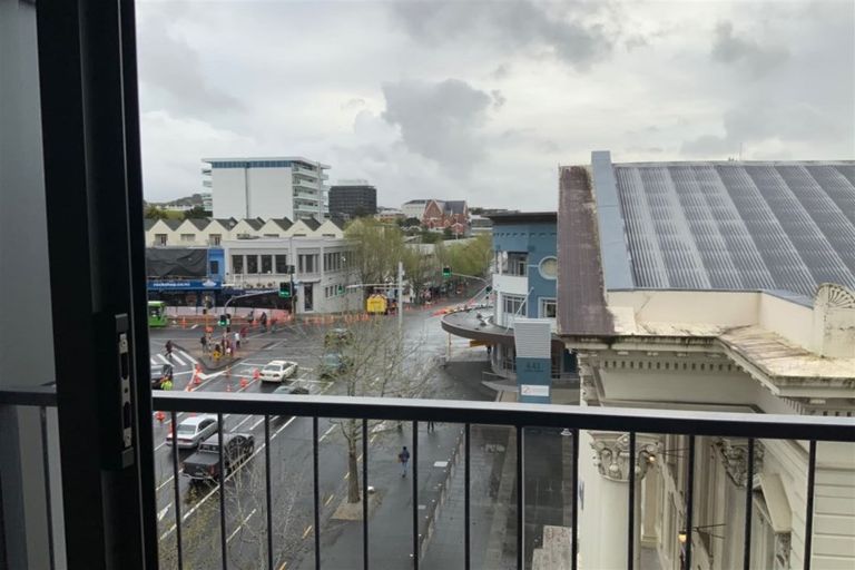 Photo of property in Kiwi On Queen Apartments, 604/421 Queen Street, Auckland Central, Auckland, 1010