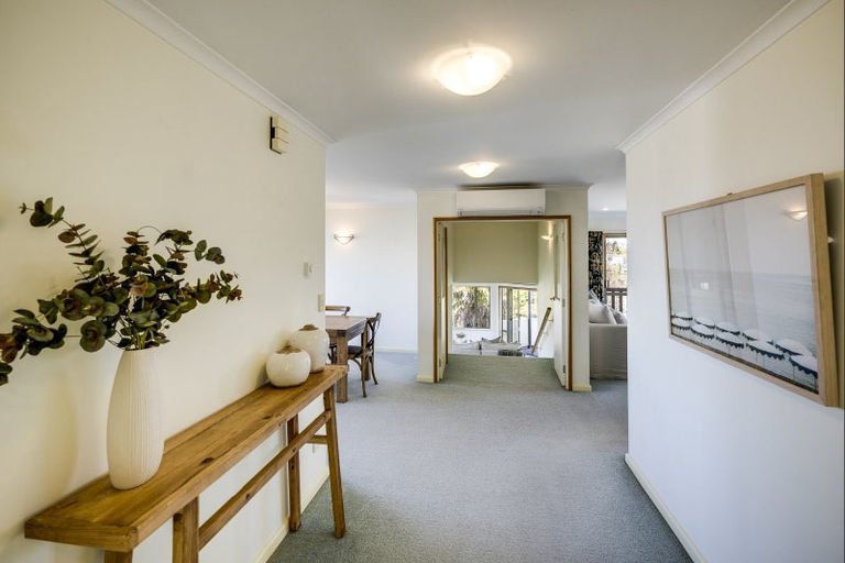 Photo of property in 11 Sealy Road, Bluff Hill, Napier, 4110
