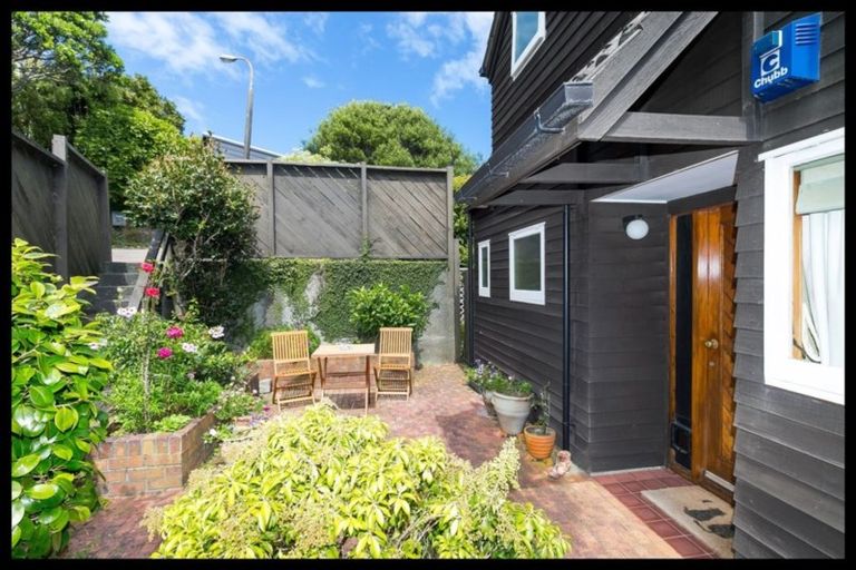 Photo of property in 16a Indira Place, Khandallah, Wellington, 6035