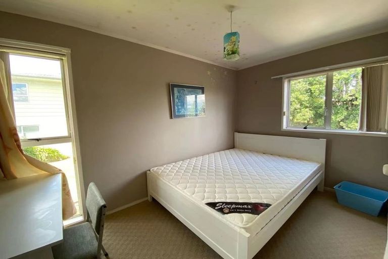 Photo of property in 6 Barlow Place, Chatswood, Auckland, 0626