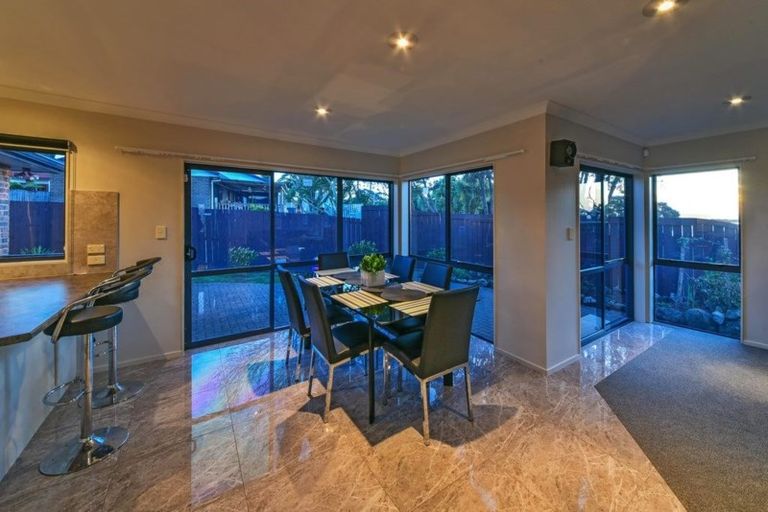 Photo of property in 51 Bellville Drive, Clendon Park, Auckland, 2103