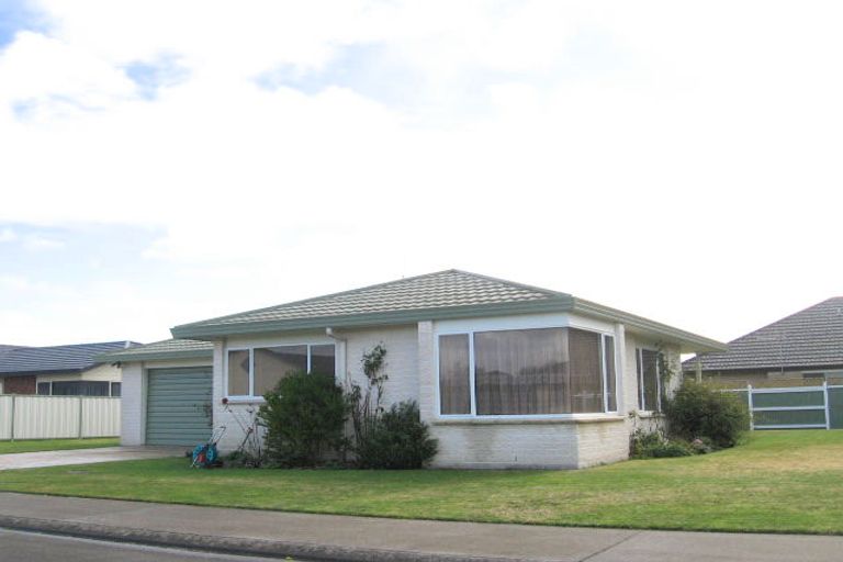 Photo of property in 8 Amanda Place, Mayfair, Hastings, 4122