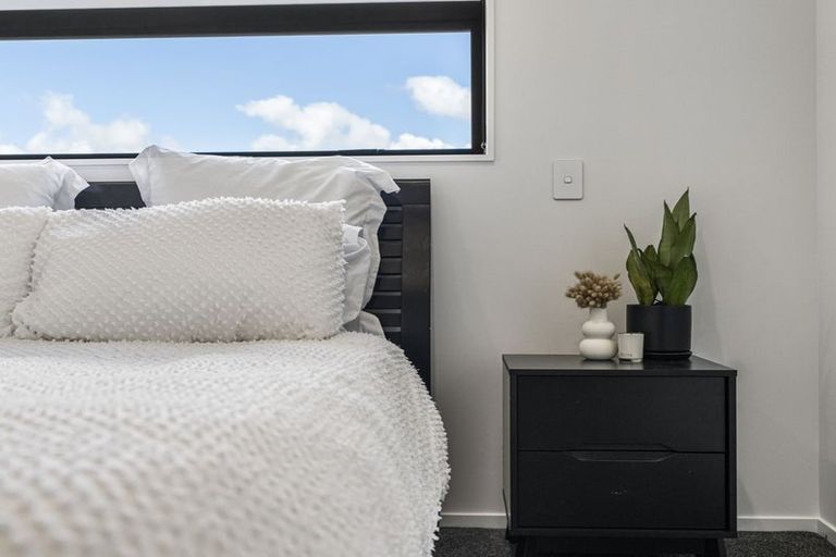 Photo of property in 28 Leathem Crescent, Pokeno, 2402