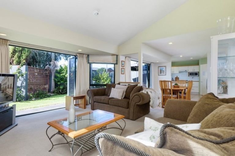 Photo of property in 90 Muricata Avenue, Mount Maunganui, 3116