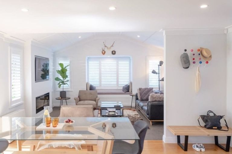 Photo of property in 13 Wautaiti Drive, Riverhead, 0820