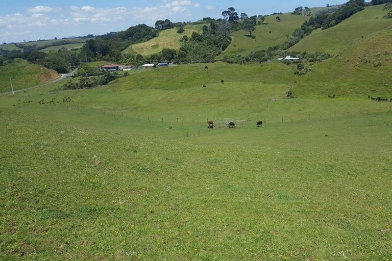 Photo of property in 34 Cemetery Road, Pollok, 2684