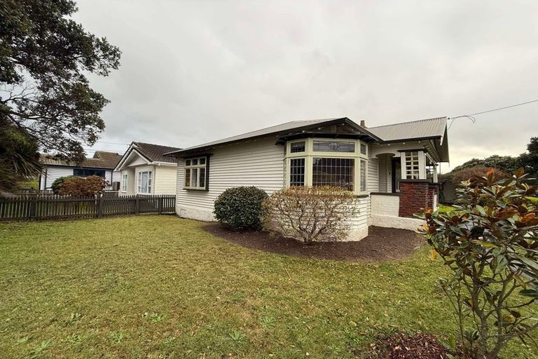 Photo of property in 1 Para Street, Miramar, Wellington, 6022
