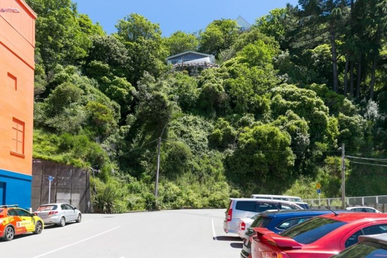 Photo of property in 1 Sar Street, Wadestown, Wellington, 6012