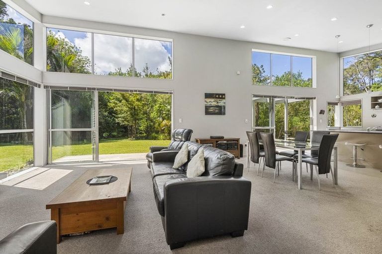 Photo of property in 10 Beach Street, Sandspit, Warkworth, 0982