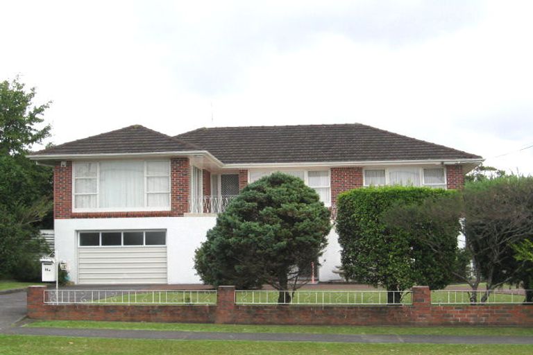 Photo of property in 44a Te Atatu Road, Te Atatu South, Auckland, 0610