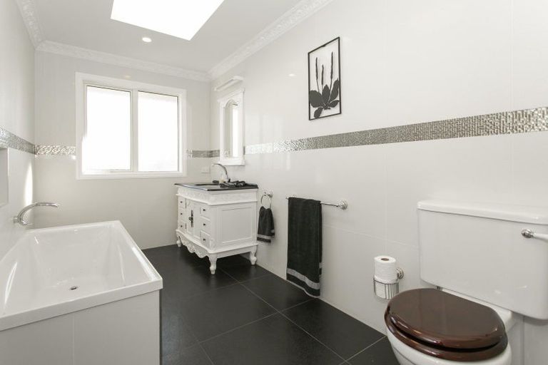 Photo of property in 30 Thomson Street, Tinwald, Ashburton, 7700