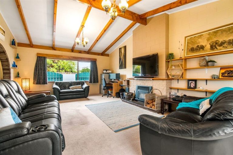 Photo of property in 23 Hatton Road, Orewa, 0931