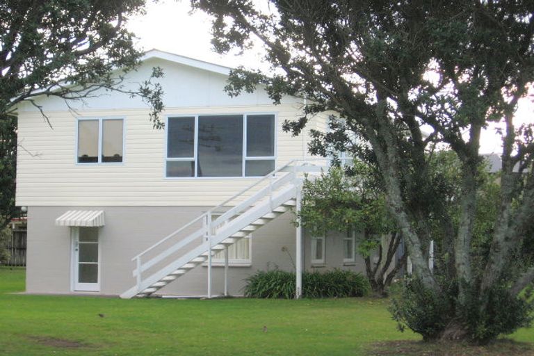 Photo of property in 405 Given Avenue, Whangamata, 3620
