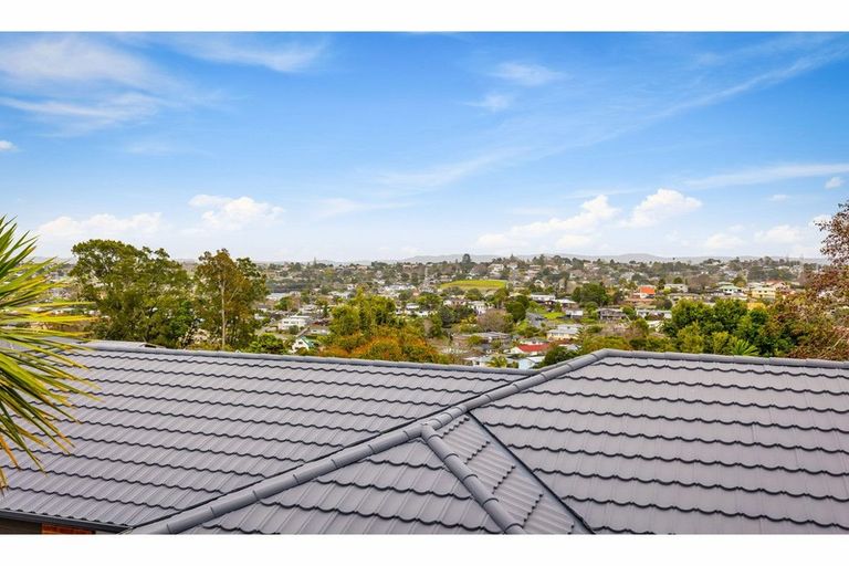 Photo of property in 77 Royal Road, Massey, Auckland, 0614