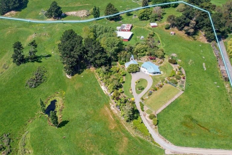 Photo of property in 722 Cathedral Road, Domett, Cheviot, 7383