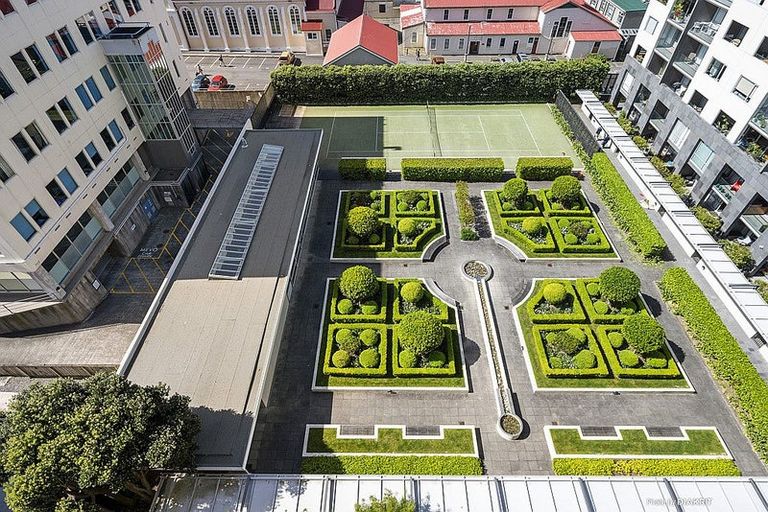 Photo of property in Sanctum Apartment, 10 Ebor Street, Te Aro, Wellington, 6011