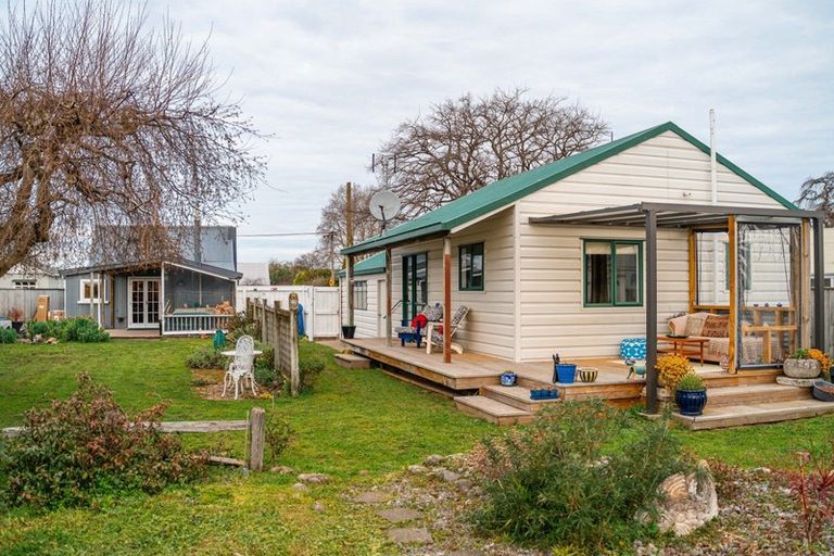 Photo of property in 46 Main Street, Greytown, 5712