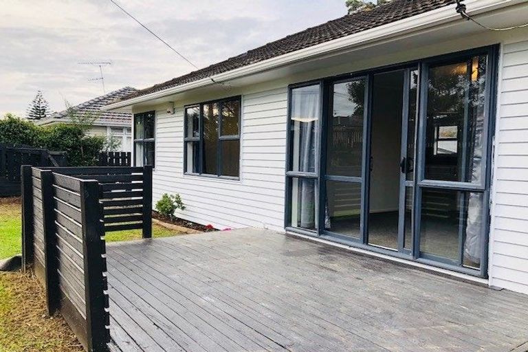 Photo of property in 1/25 Christmas Road, Manurewa, Auckland, 2102