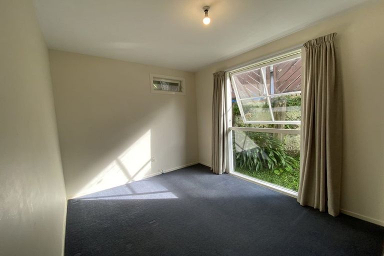 Photo of property in 3 Eastview Grove, Normandale, Lower Hutt, 5010