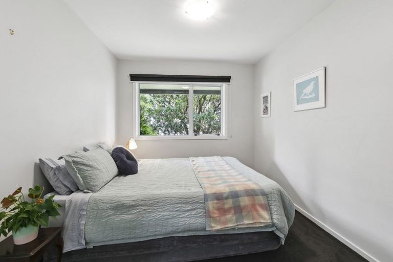 Photo of property in 3/21 Duchess Place, Maupuia, Wellington, 6022