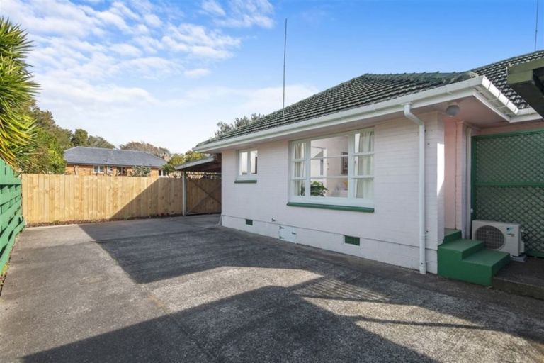Photo of property in 3/16 South Street, Papakura, 2110