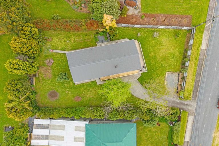 Photo of property in 14 View Street, Maungaturoto, 0520