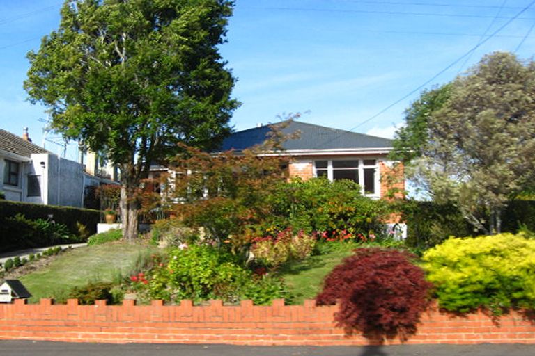 Photo of property in 122 Centennial Avenue, Helensburgh, Dunedin, 9010