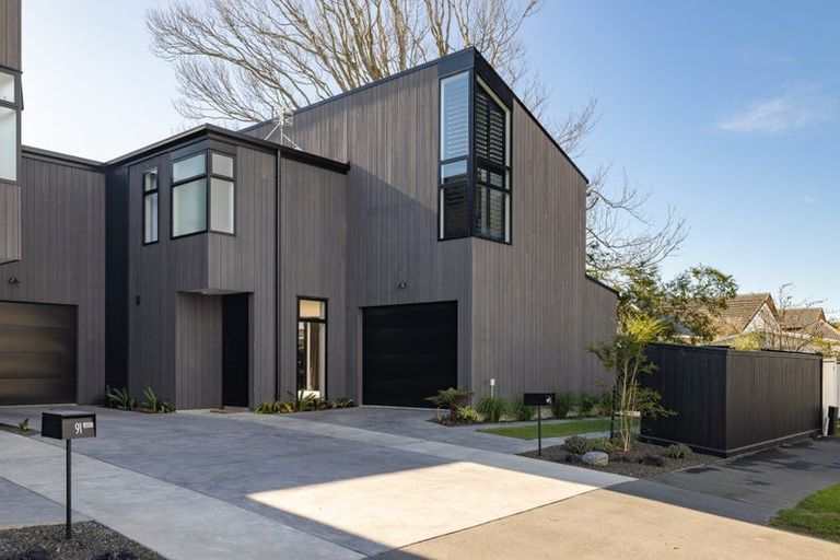 Photo of property in 93 Innes Road, St Albans, Christchurch, 8052