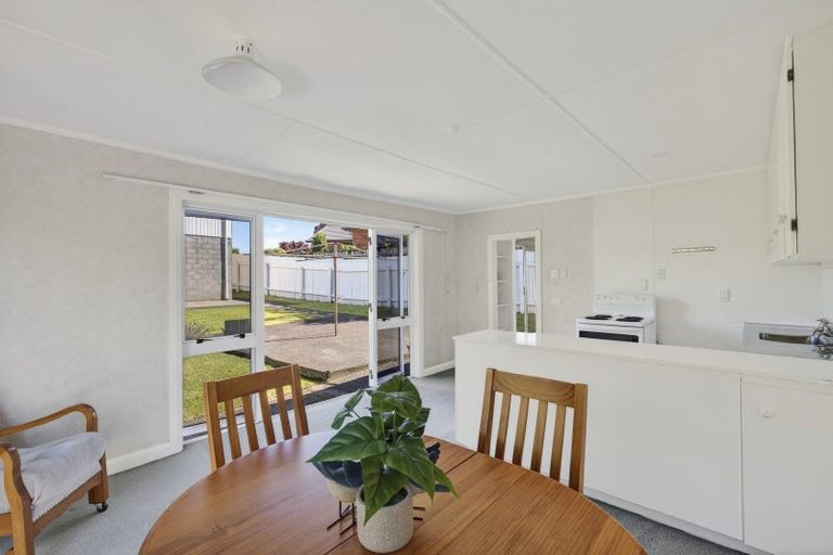 Photo of property in 12 Junction Street, Welbourn, New Plymouth, 4310