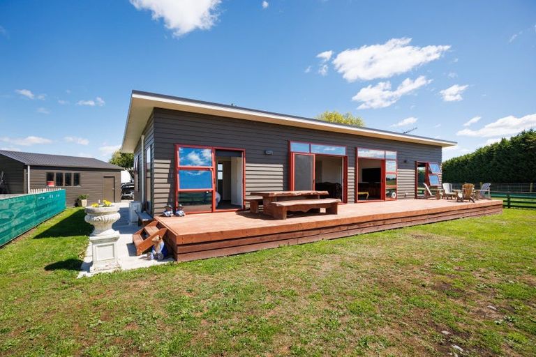 Photo of property in 107 Ashhurst Road, Bunnythorpe, Palmerston North, 4481