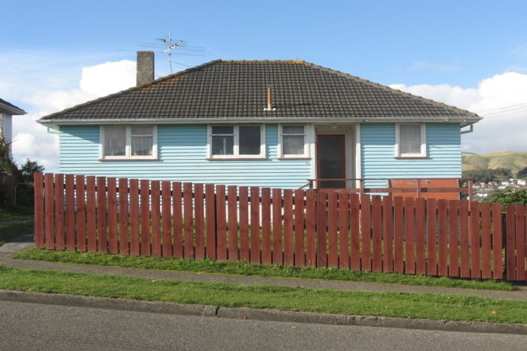 Photo of property in 95 Hereford Street, Cannons Creek, Porirua, 5024