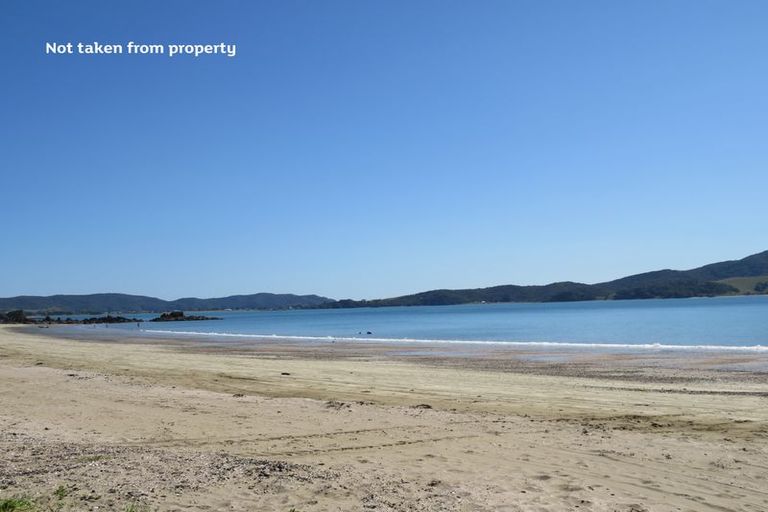 Photo of property in 25 Taiwa Road, Oakura, Hikurangi, 0184