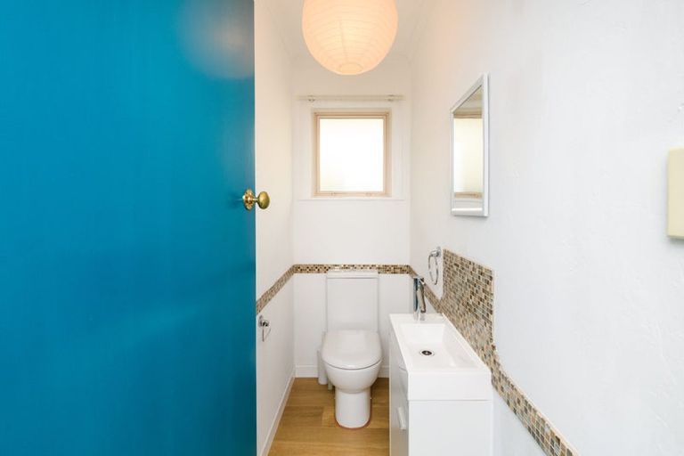 Photo of property in 39 Lincoln Terrace, Hokowhitu, Palmerston North, 4410