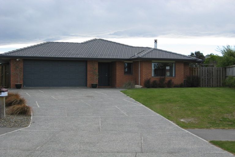 Photo of property in 8 Clifford Place, Amberley, 7410