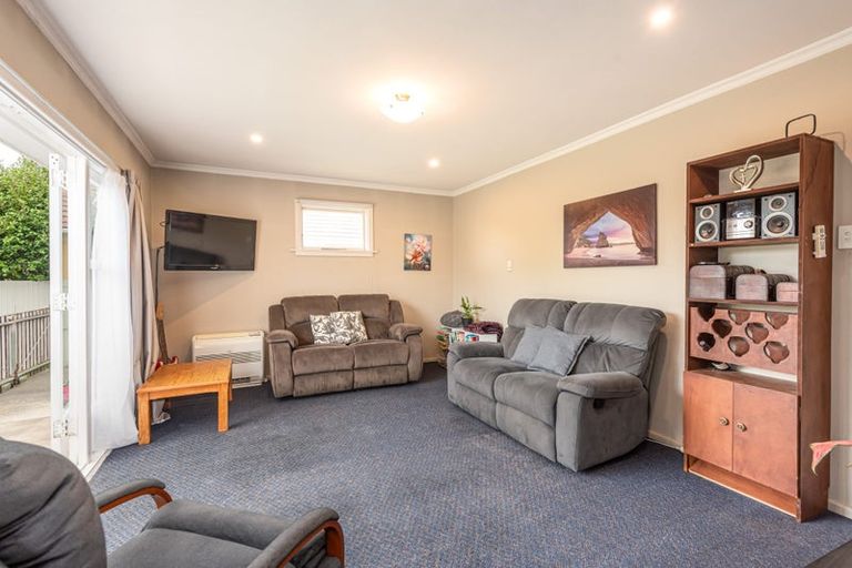 Photo of property in 74 Hargood Street, Woolston, Christchurch, 8062