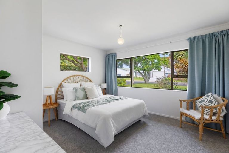 Photo of property in 12a Hastings Street, Te Puke, 3119