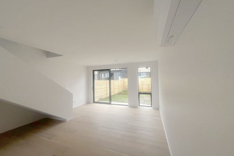 Photo of property in 10 Houhere Street, Paraparaumu, 5032