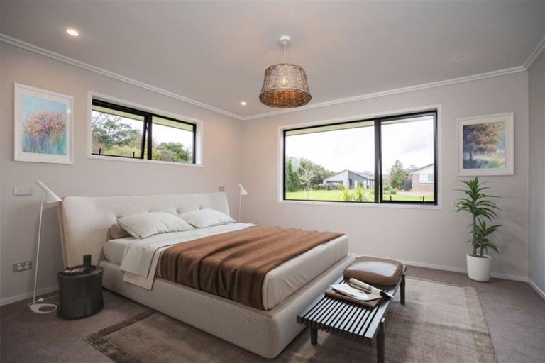 Photo of property in 12 Park Rise, Campbells Bay, Auckland, 0630