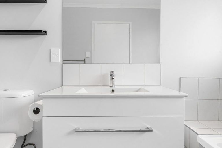 Photo of property in 8 Wai Huri Place, Omokoroa, 3114