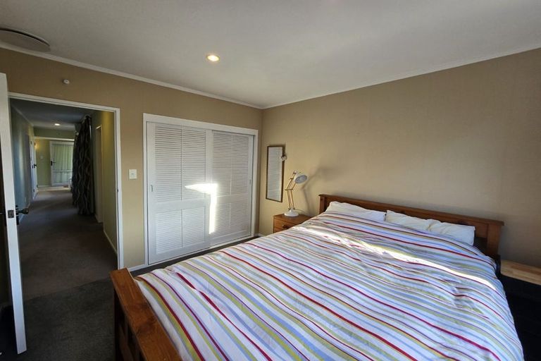 Photo of property in 1 Cedar Court, Whitby, Porirua, 5024