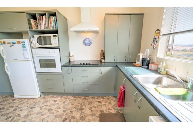 Photo of property in 5 Pearce Street, Bluff, 9814