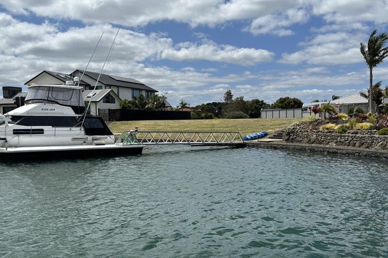 Photo of property in 129 One Tree Point Road, One Tree Point, 0118