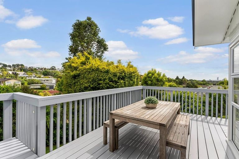 Photo of property in 34 Mcdowell Crescent, Hillcrest, Auckland, 0627