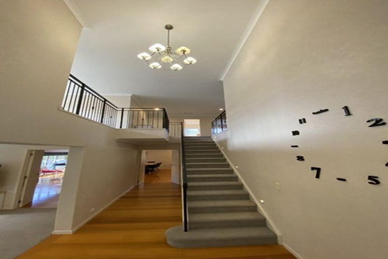 Photo of property in 4 Oak Bark Drive, Schnapper Rock, Auckland, 0632